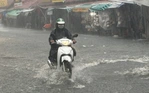 Hôm nay 5-6, Nam Bộ vẫn mưa to, đề phòng lốc, sét, mưa đá