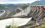 Hồ thủy điện Hòa Bình mở cửa xả đáy thứ hai