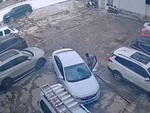 Pha lái ô tô rời chuồng cồng kềnh nhất quả đất