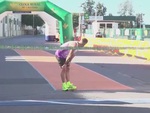 VĐV marathon đứng câu giờ trước vạch đích vì 150 USD tiền thưởng