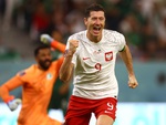 Robert Lewandowski lần đầu ghi bàn ở World Cup, Ba Lan đánh bại Saudi Arabia