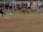 Thủ môn bắt penalty bị thủng lưới vì ăn mừng quá sớm (P3)