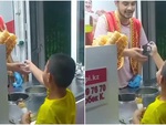 Chàng trai bán kem Thổ Nhĩ Kỳ quạu vì bị bé trai đùa nhây
