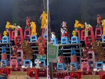 Cao thủ vịt khiến người chơi ném vòng bất lực