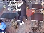 Cô gái xấu hổ vì ngoảnh mặt vô tình hôn trúng chàng trai