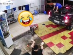 Màn lùi xe 'đi vào lòng đất' khiến chàng trai ngã dập mông