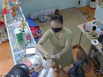 Thanh niên đưa tờ 500.000 không lừa được tiền thối còn phải mua thêm hàng