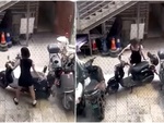 Cô gái dắt xe máy 'rời chuồng' cồng kềnh nhất quả đất (P2)