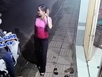 Bà cô đứng vỉa hè múa quay TikTok làm bác hàng xóm tưởng vẫy xe xin đi nhờ