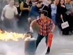 Bác gái dập lửa như 'một vị thần' khiến cán bộ dạy PCCC ngẩn người