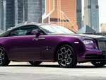 Chồng lái máy bay kéo băng rôn tìm Rolls Royce cho vợ