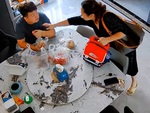 Mẹ ‘não cá vàng’ bỏ quên con ở nhà khi đưa đi học