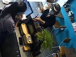 Thanh niên lừa giao hàng không qua mặt được nữ nhân viên