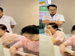 Bị sếp bắt quả tang, cô gái giả ho báo hiệu đồng nghiệp vẫn không biết