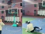 Cô gái quê một cục vì ăn mừng sớm khi chơi bóng rổ