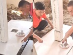 Những thợ xây 'IQ vô cực'