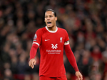 Van Dijk bực dọc, gây sự với Onana trong đường hầm