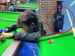 Bất ngờ với màn tung cơ siêu phẩm của cao thủ bida lỗ