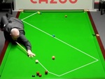Cơ thủ bida snooker chán nản với pha giấu bi đẳng cấp của đối thủ