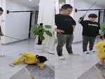 Thấy anh trai cầm roi, bé gái hết ‘nhây’ khi bị bố dọa đánh