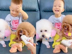 Chú chó bảo vệ cậu chủ nhỏ siêu đáng yêu