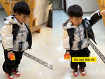 Cười sảng với bé trai giả vờ ngủ đứng