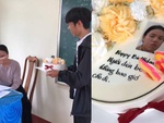 Cô giáo đỏ mặt với chiếc bánh sinh nhật của trò