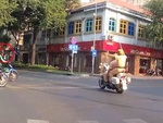 Thanh niên lanh chanh với xe ưu tiên bị CSGT mắng 'sớn sa sớn sác'