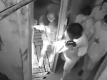 Nhóm bạn trẻ hú hồn chạy mất dép vì bị dọa ma