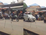Chú khỉ đi cà kheo dạo phố siêu đỉnh