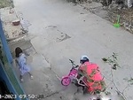 Ông chú hiền lành may mắn được 'camera giải oan' khi bị đổ thừa