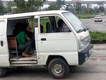 Cú đề pa lên dốc kinh điển của chị em học lái xe