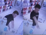 Chàng trai tưởng mình là Người Nhện khi vô tình đỡ được lọ thuốc