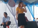 Video hài nhất tuần qua: Ban nhạc đám cưới ngẩn ngơ khi người phụ nữ cất tiếng hát
