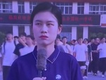 Nữ MC cay cú với nam sinh khi đang ghi hình trực tiếp