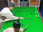 'Gia Cát Lượng' hướng dẫn chơi bi da nghệ thuật