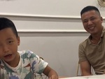 Bố mẹ cười ngặt nghẽo khi nghe con đánh vần