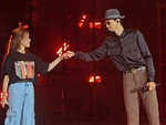 Đen Vâu xuất hiện theo cách không ai ngờ trong concert Hoàng Thùy Linh