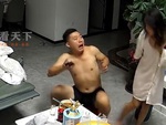 Chồng hoảng hồn vì tưởng vợ là ma