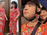 Vợ cười khoái chí khi sắm được bộ đôi quần áo hoa đi chơi Tết