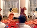 Bố cười sảng khi xem màn ảo thuật lỗi của con trai