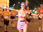 5.000 runner Việt Nam và quốc tế chạy bộ trong đêm tại quận 1