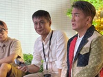 Đàm Vĩnh Hưng rủ đạo diễn Lê Hoàng và nhiều nghệ sĩ ra ngoài hóng gió