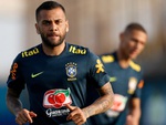 Dani Alves ngồi tù vì tấn công tình dục