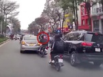 Quái xế đánh võng tạt đầu đụng trúng xe sang