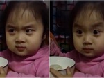 Bé gái hài hước khi diễn lại khuôn mặt giận dữ của mẹ