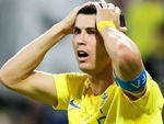 Ám ảnh Messi, Ronaldo 2 lần sút bóng dội khung thành