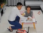 Vợ tập yoga giảm cân bị chồng dụ uống trà sữa, ăn thịt nướng