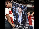 Ảnh vui 26-4: CĐV Indonesia xin lỗi Samsung vì Shin Tae Yong