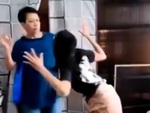 Chồng giật mình khi thấy vợ bỏ mặt nạ